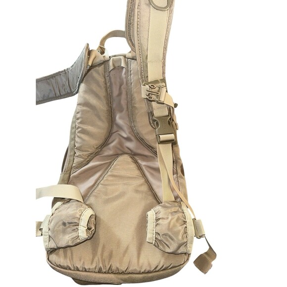 CamelBak Maximum Gear MULE Hydration Pack Desert Camo Cordura Tactical - Picture 11 of 16